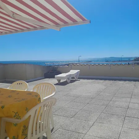 Апартаменты Superbe Terrasse Face A La