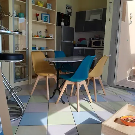 Superbe Terrasse Face A La Апартаменты Сет